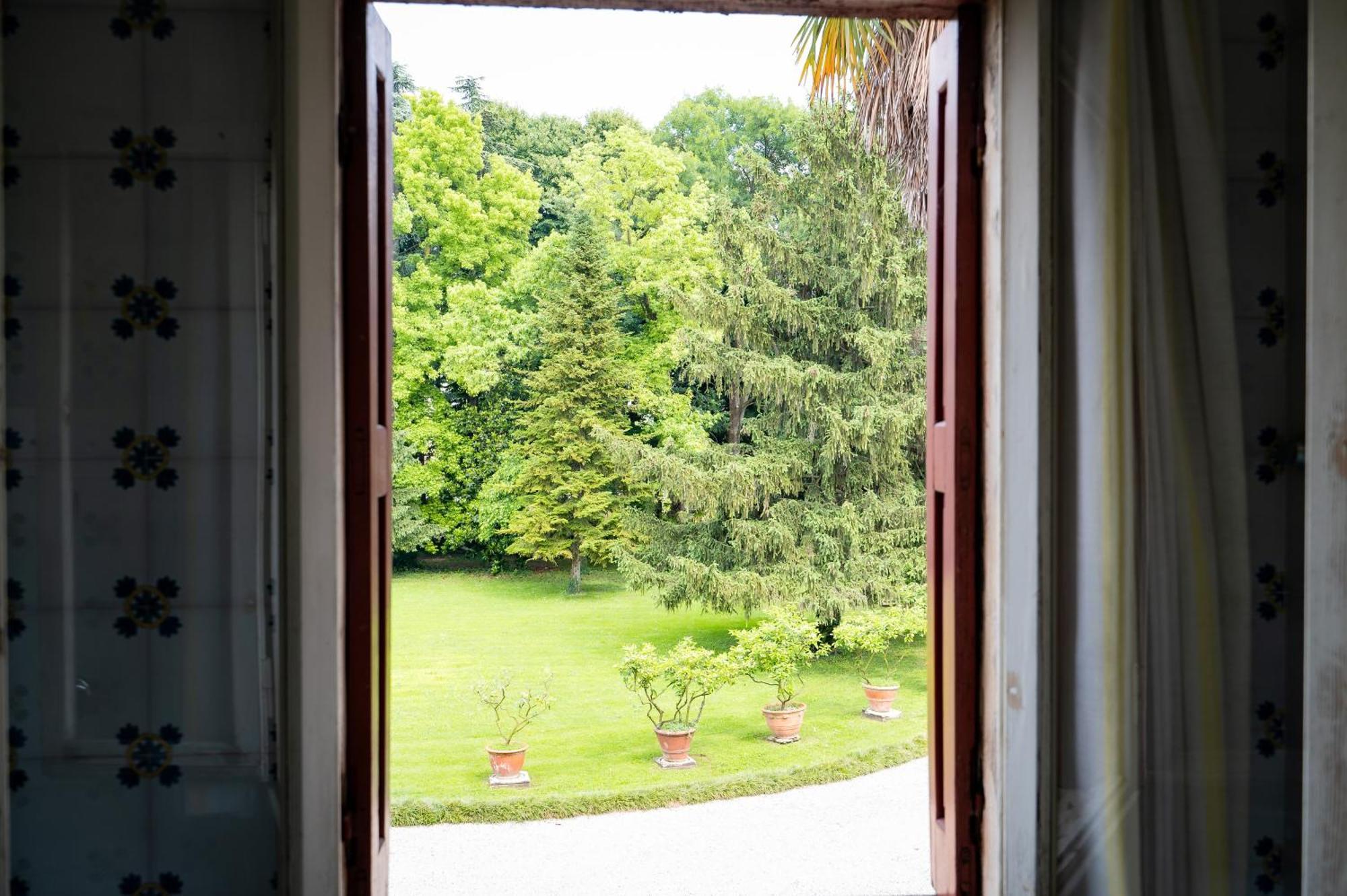 Villa Di Campagna Immersa Nella Natura Zero Branco Exteriér fotografie